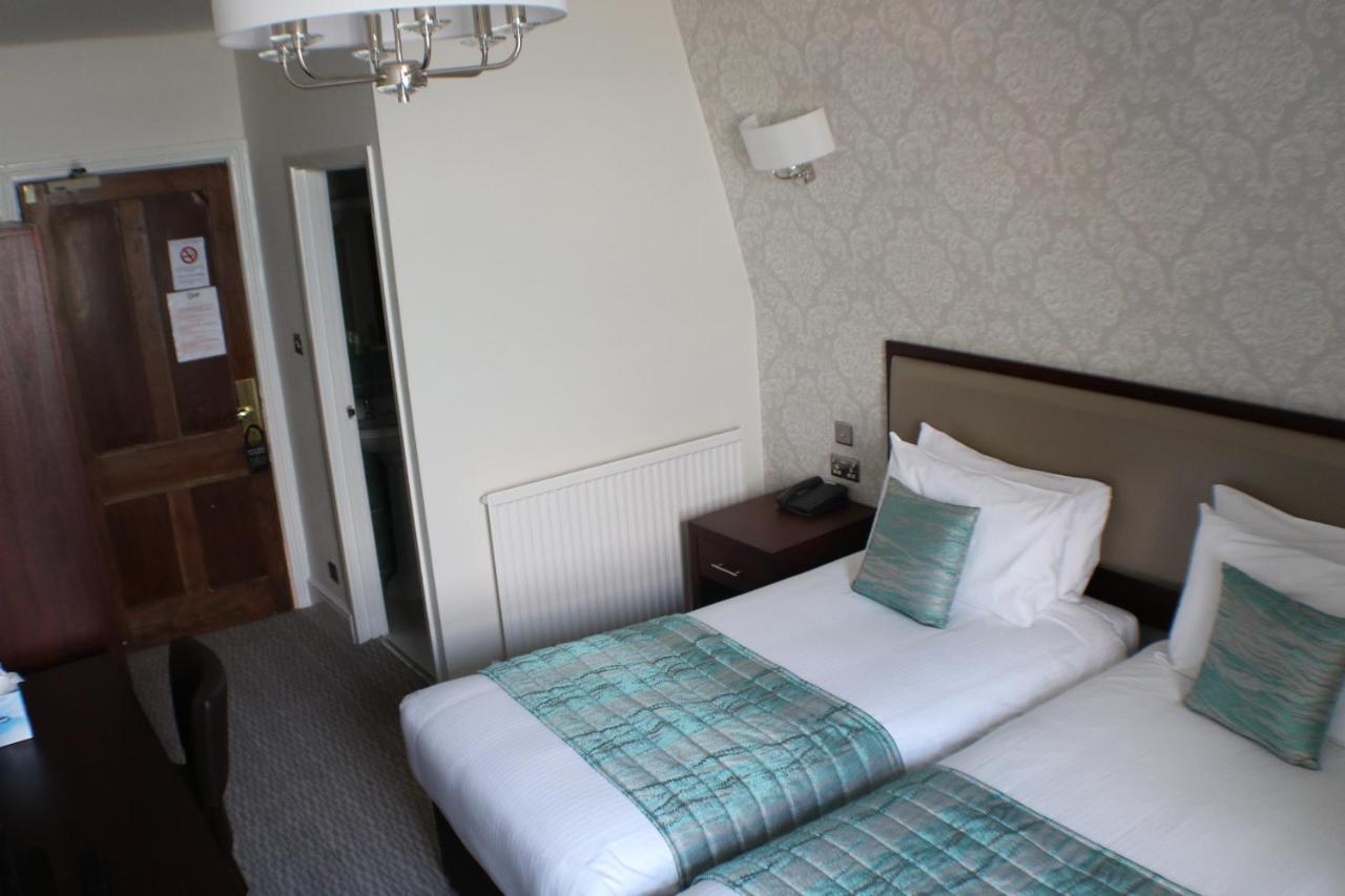 Victoria Hotel